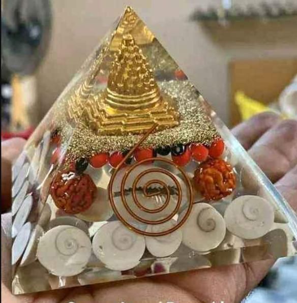 Gomati Chakra Shree Yantra Pyramid